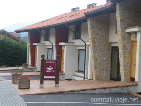 Aptos. Aldea del Puente, Cangas de Onís (Asturias)